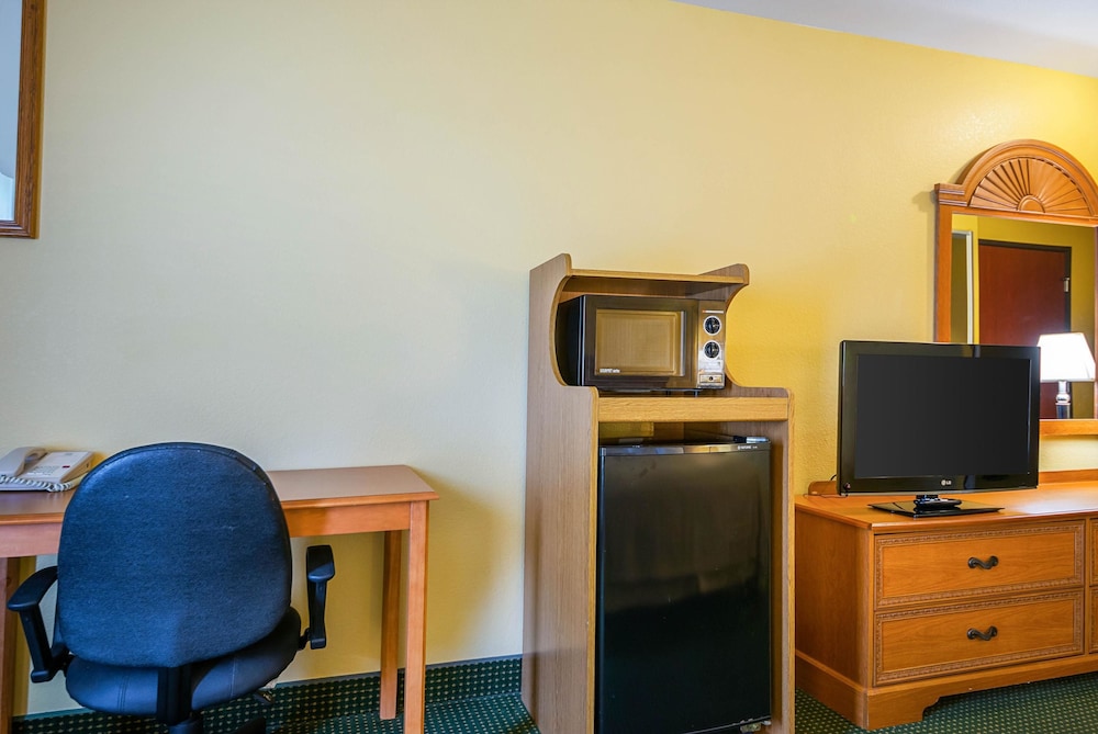 Franklin Vacations - Quality Inn  Suites Franklin - Property Image 37