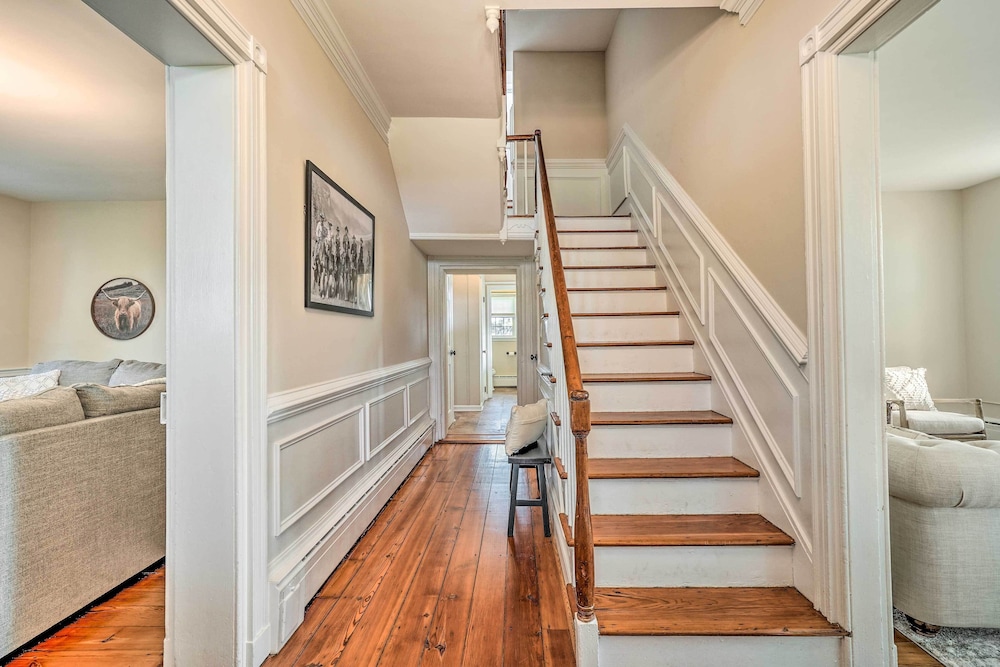 Upscale Country Home w/ Fire Pit in Taneytown! - Property Image 9