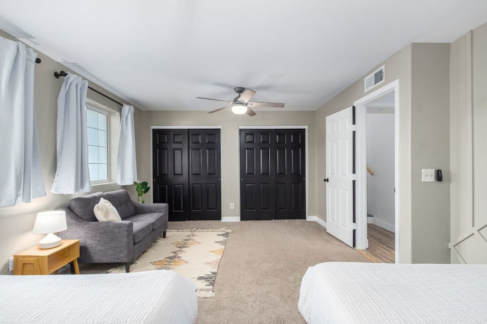 Modern Mesa Oasis Free Heated Pool Al-fresco Living