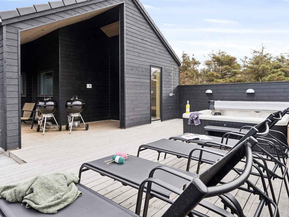 5 Star Holiday Home in Lokken