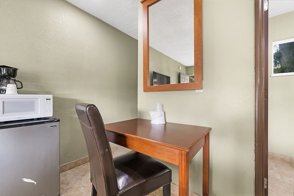 Willows Vacations - Safari Inn - Chico - Property Image 4