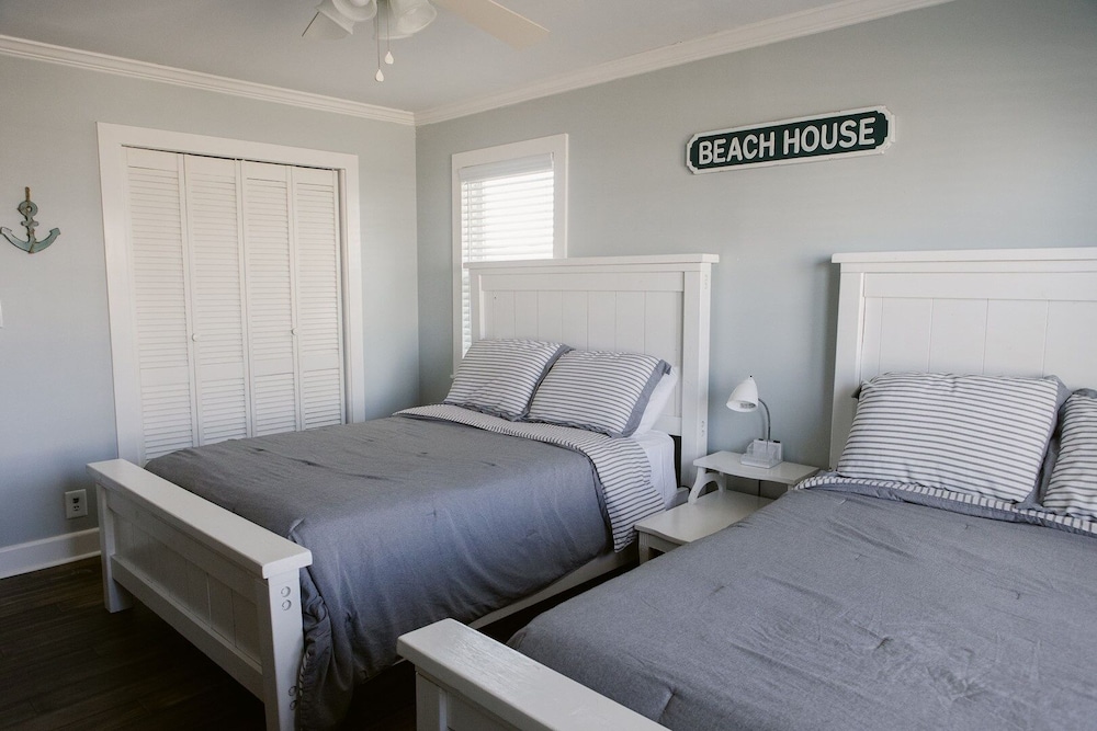 Holden Pattern 4 Bedroom Home by RedAwning view 2