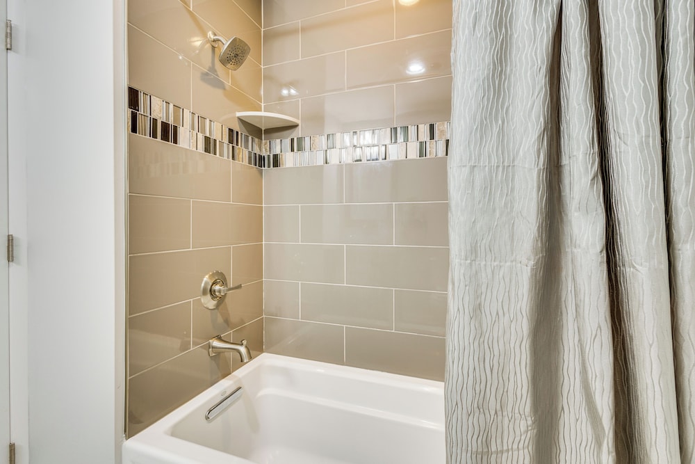 Wilmington Vacation Rental < 2 Mi to Downtown!