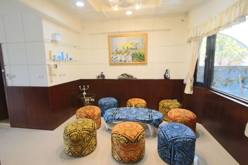 Peace Art Villa