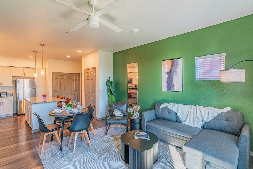 ROVE LIVING/KL - Cardinal 95