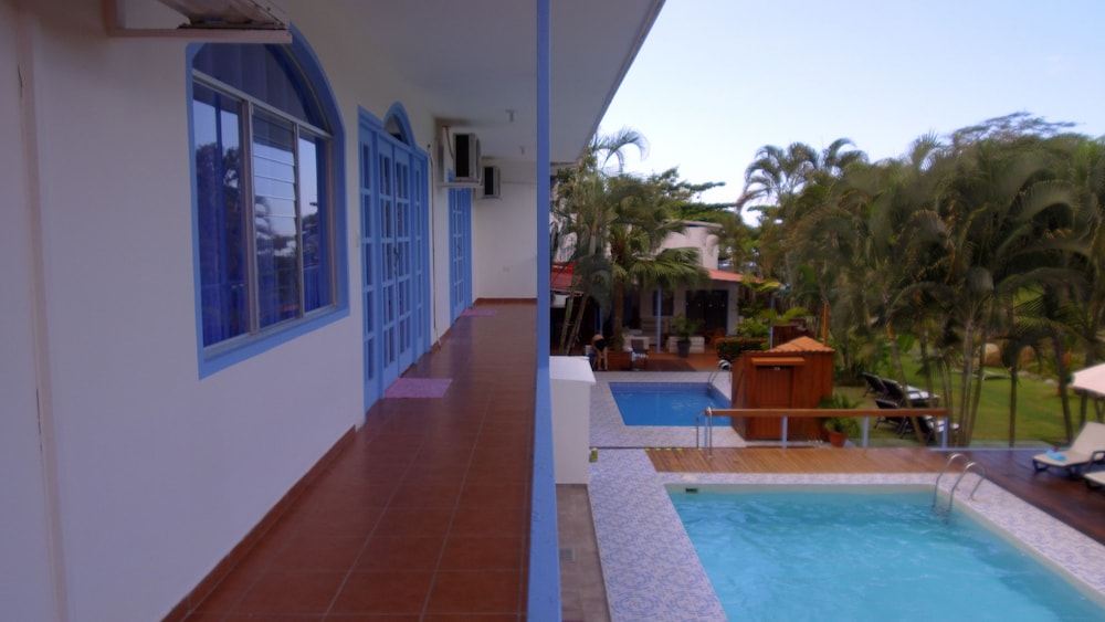 Club Ibiza - Party Hotel & Beach Club