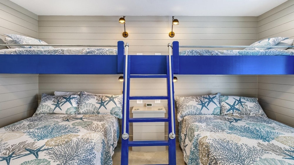 Endless Summer by Southern Vacation Rentals