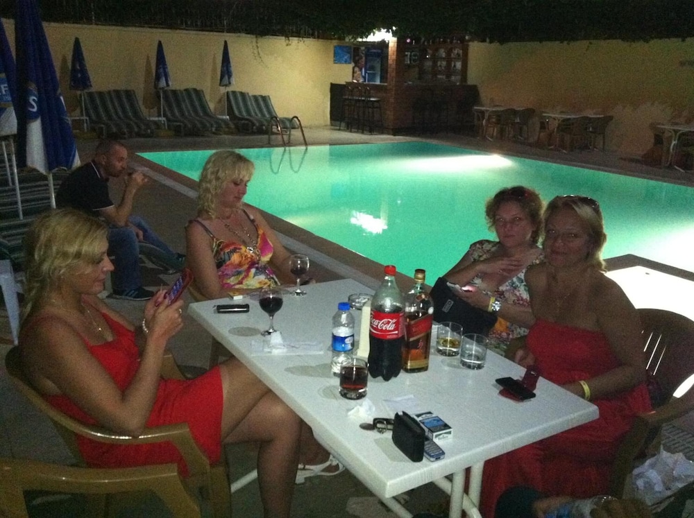 Caner Hotel