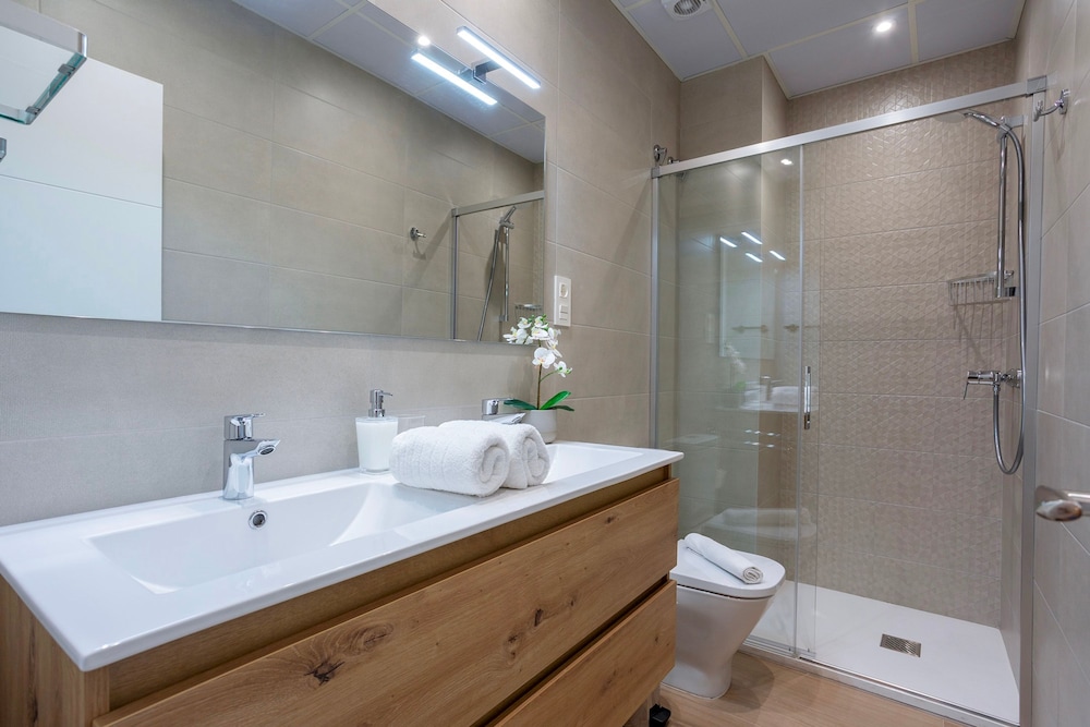 Cozy Central 2BD Apt in M Laga Trinidad Grund A