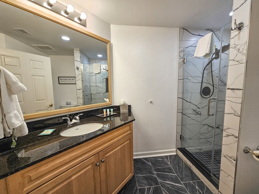 Ocean Front, 1602 Royale Palms 3 Bedroom Condo