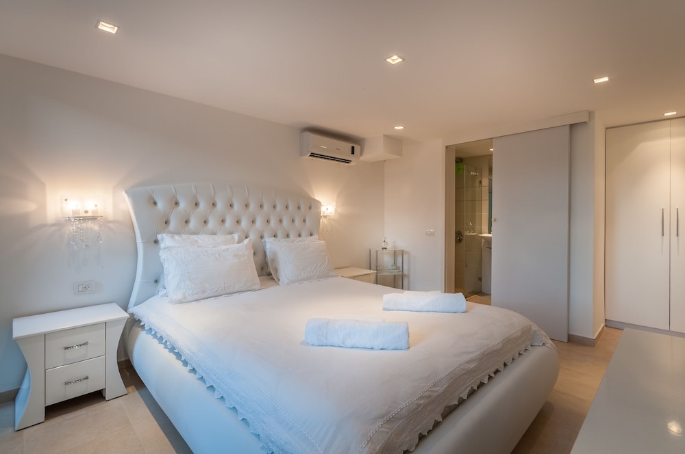 Luxurious Villa with great location, photo 53