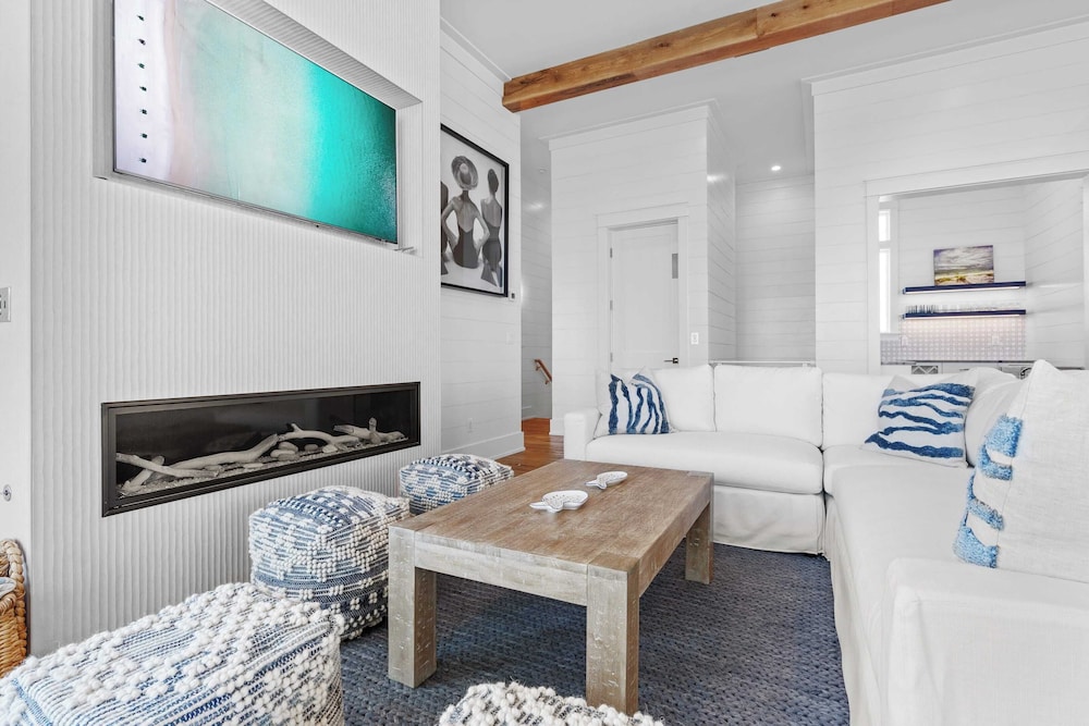 30A Beach Getaway by Avantstay Gulf Views + Pool Golf Cart + Bonfires