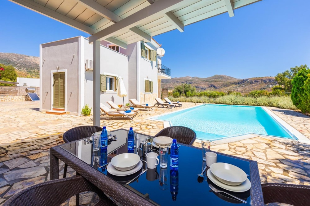 Villa Kostis in Kateleios