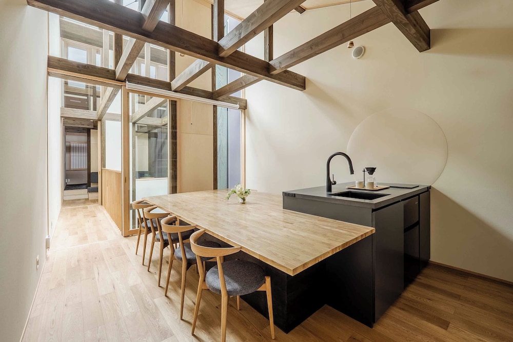 Hanasatomachi Machiya House