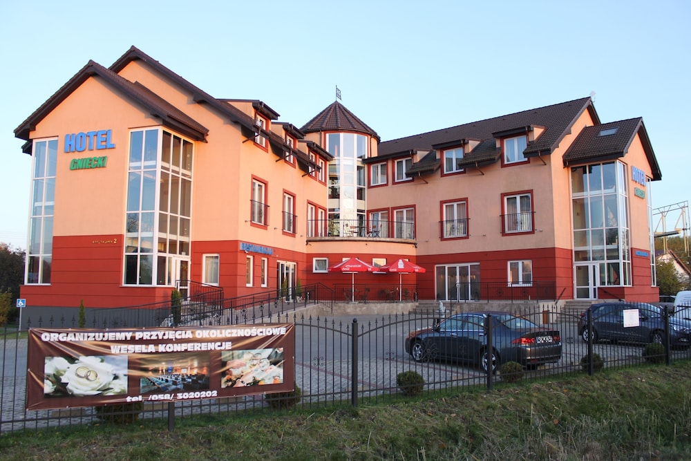 Hotel Gniecki - Image 1