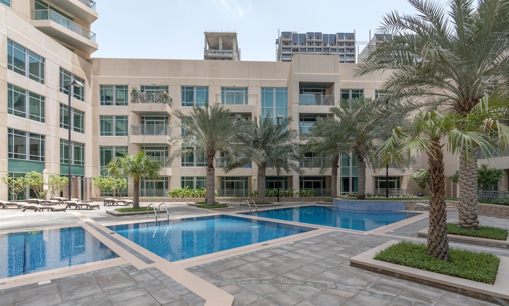 Dream Inn Dubai Apartments - Burj Views