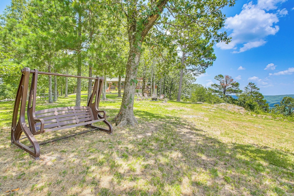 Outdoor Entertainment Area: Scenic Hot Springs Gem