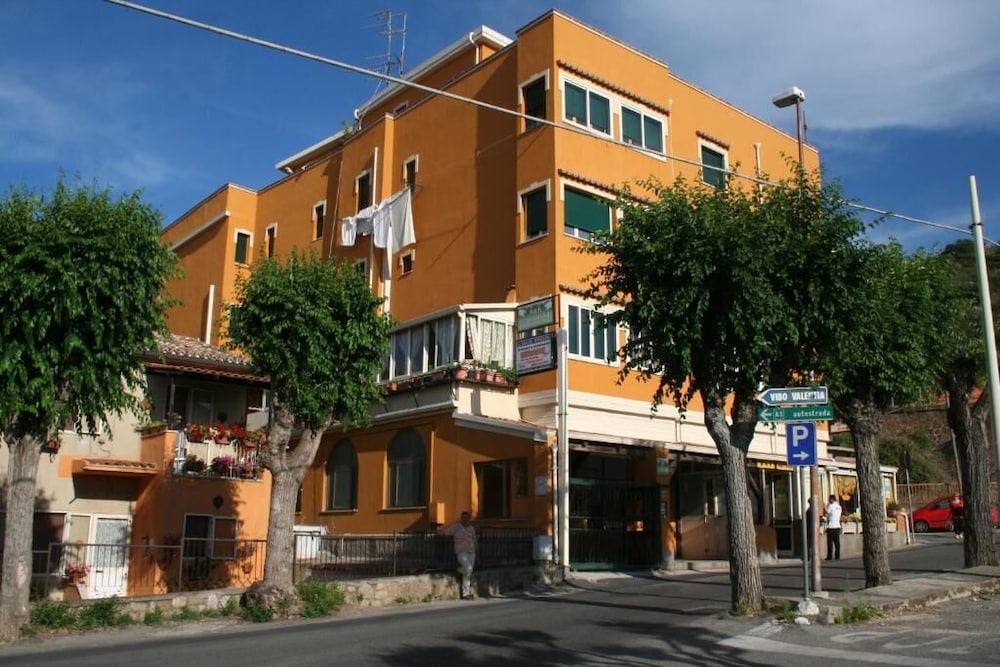 B&b Narcisse