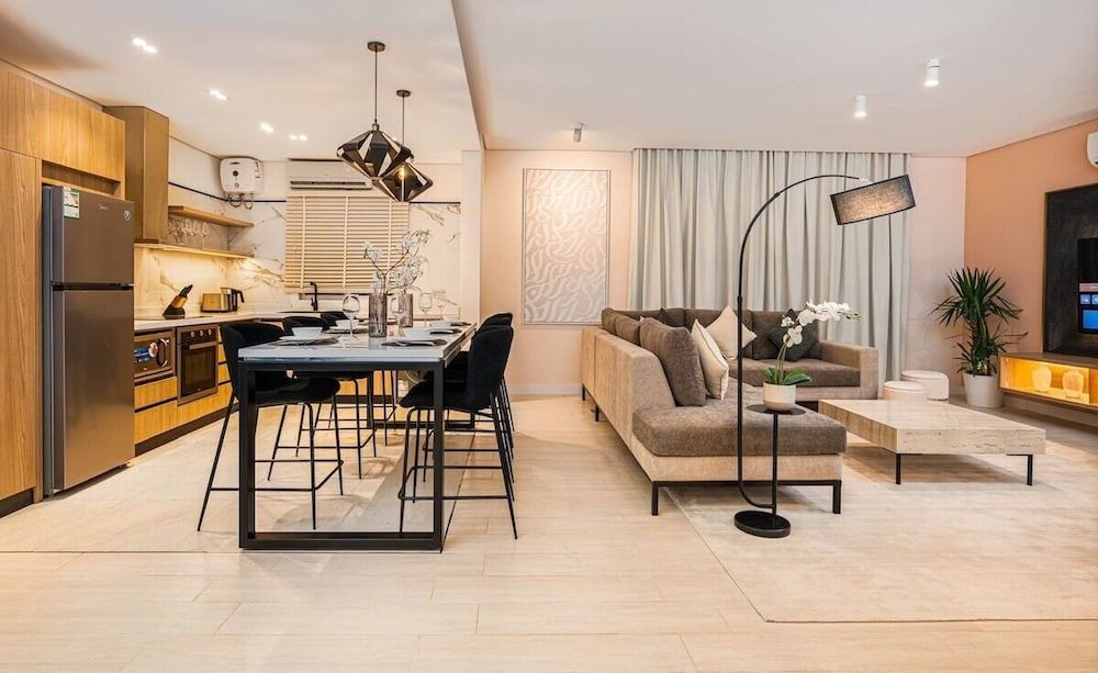 Distinctive Apartment With 2BR in Almughrizat