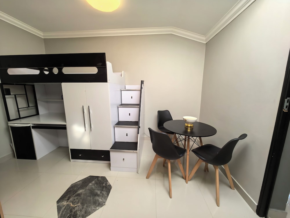 Bryanston Palms Accommodation