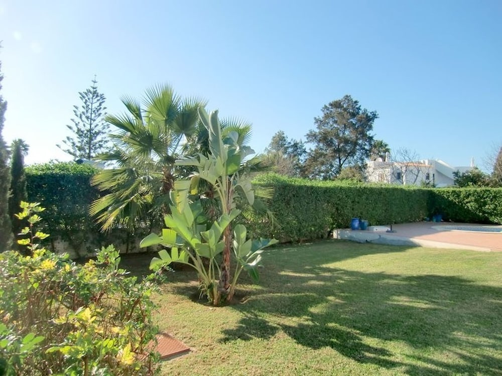 16 Centeanes Fabulous Location Just Short Walk t