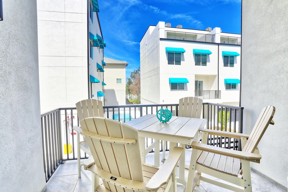 Azul Townhomes A5