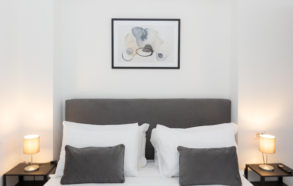 Constance Terrace Apartment