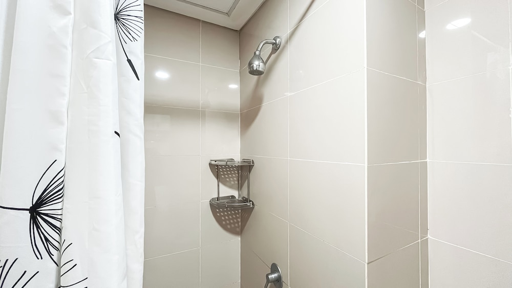 Homey And Best Deal Studio Apartment B Residence