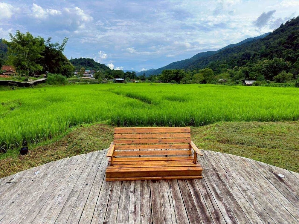 Lomhaijai Homestay