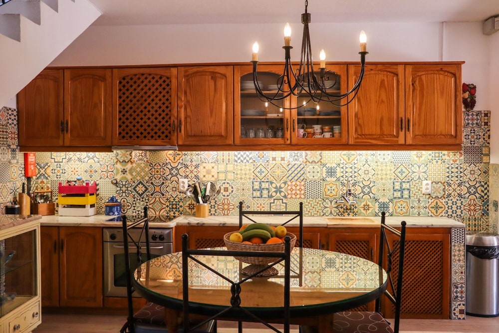 Idyllic Farm House With Huge Garden for 14pax