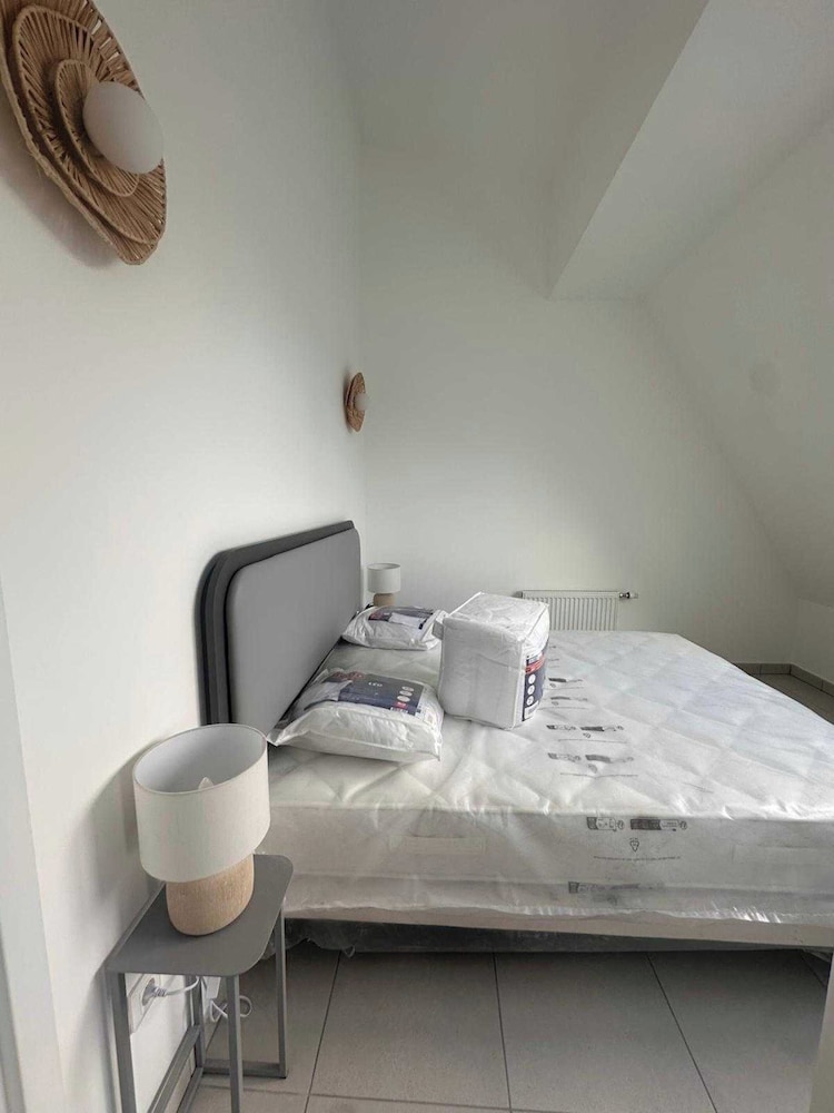 Elegant Appt - 3bdr/8p - Near Paris & La Defense