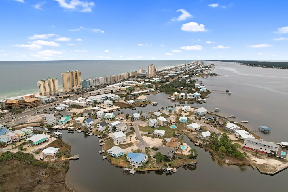 214 Shoreland