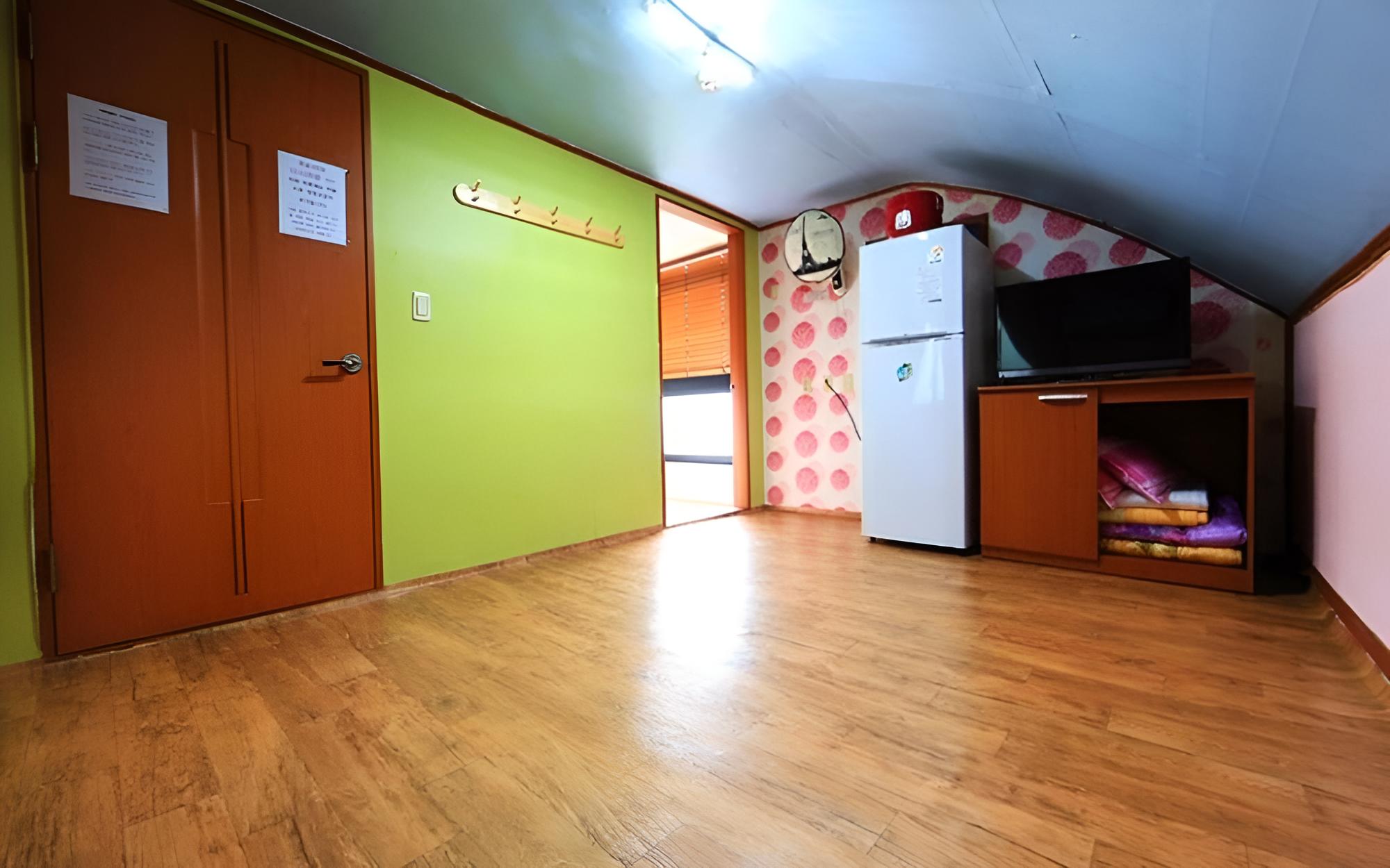 Boryeong Hinhip Pension view 3