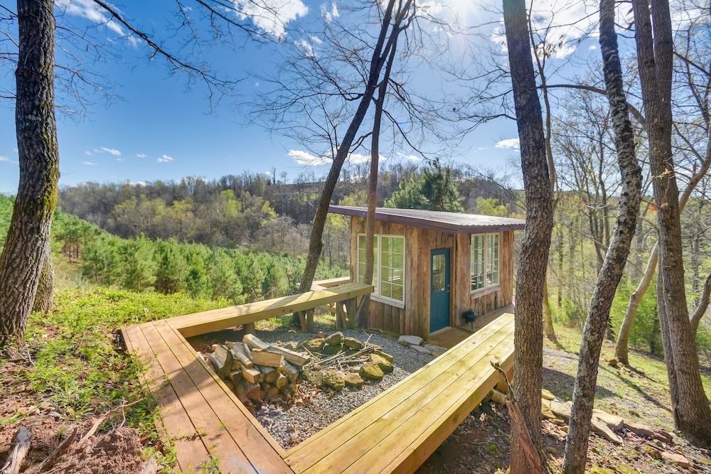 Peaceful Guntersville Cabin: Fire Pit, Near Lake! - Property Image 13