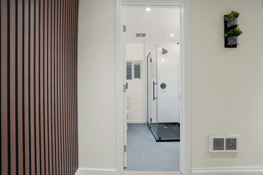 Cozy Private Rooms near SF Transpo
