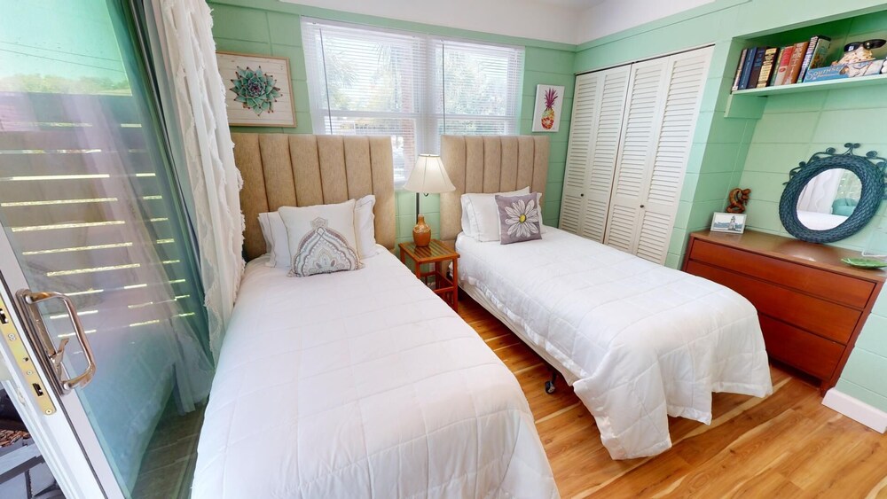 6 7th Street by Tybee Vacation Rentals