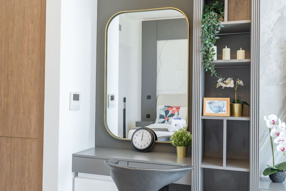 A Prime Studio That Sleeps 2 in Jebel Ali