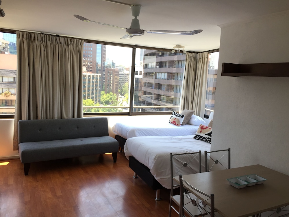 Apartamentos Costanera Centre