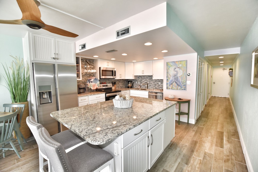 1008 Waters Edge Resort 1 Bedroom Condo