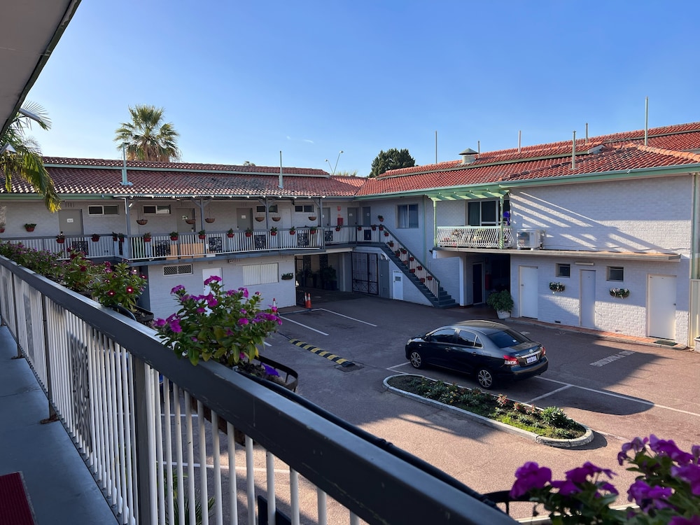 Econo Lodge Rivervale