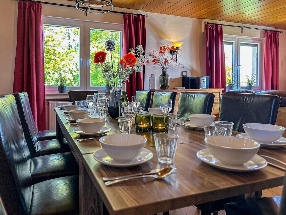 Grosses Haus mit Eigenem Garten in Medebach