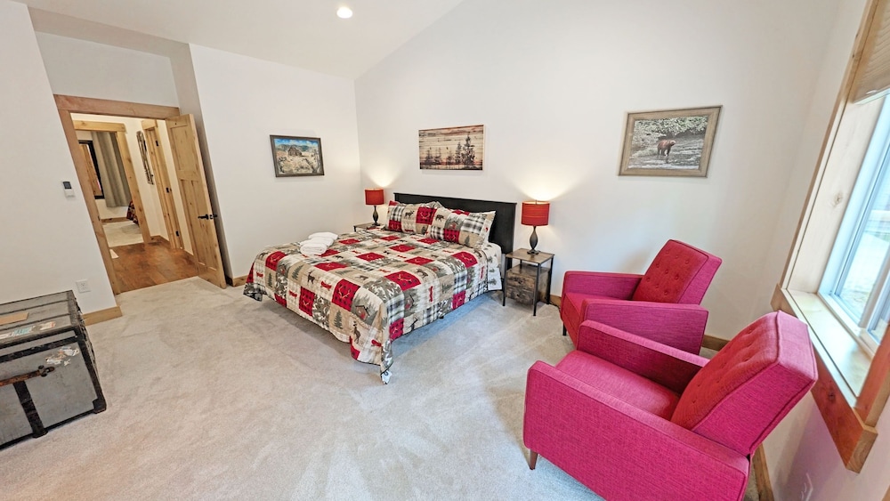 56593 Celestial Dr 4 Bedroom Home
