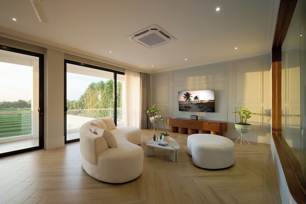 Mayfair Place
