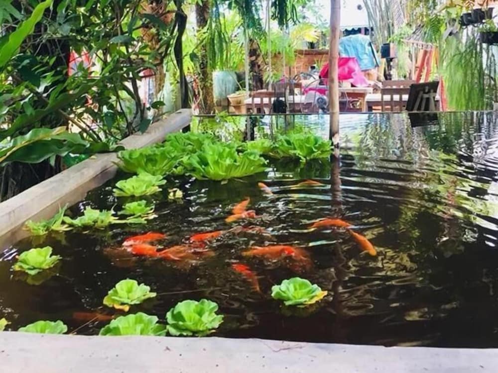 Artist Place Trat