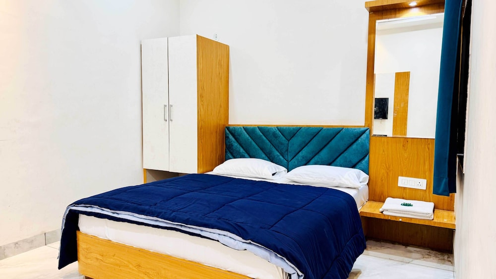 Hotel Raj Inn