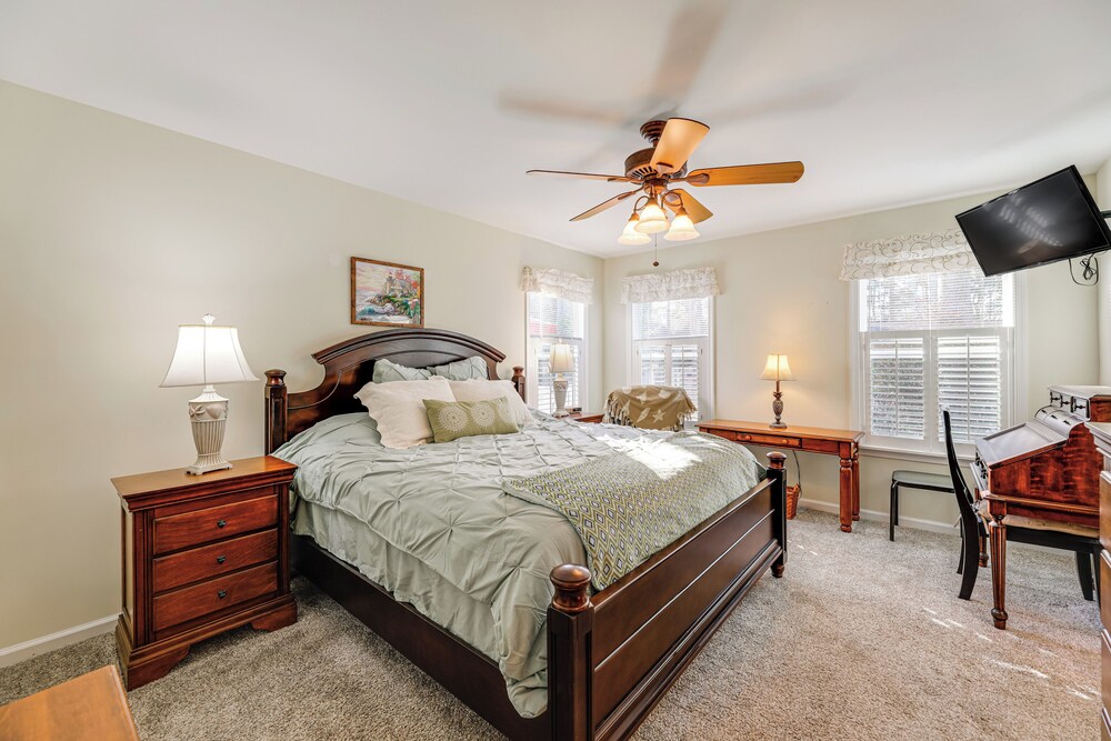 8 Mi to Beach: Ocean Pines Home Near Marina & Golf