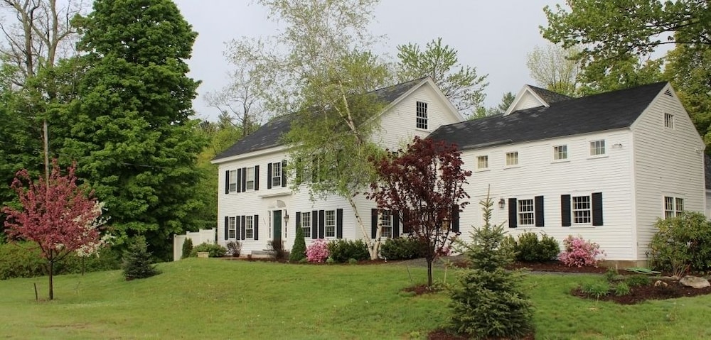 King Hill Inn & Kitchen