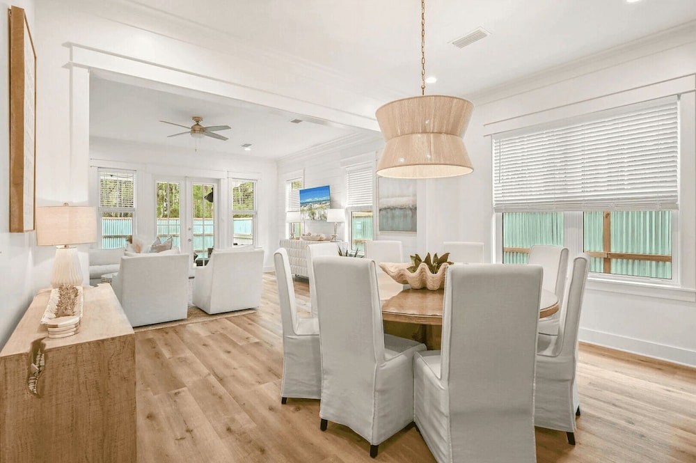 30A Shady Palms by Avantstay Boat-friendly w/ Heated Pool