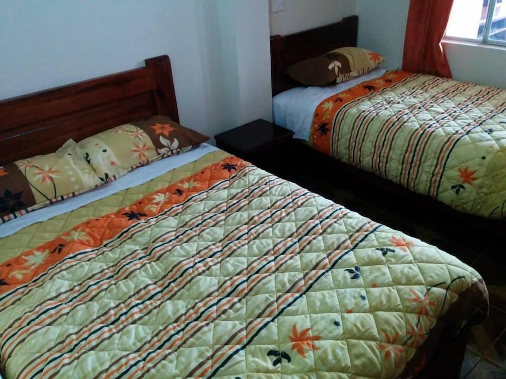 Hostal Otavalos Inn-Hostel