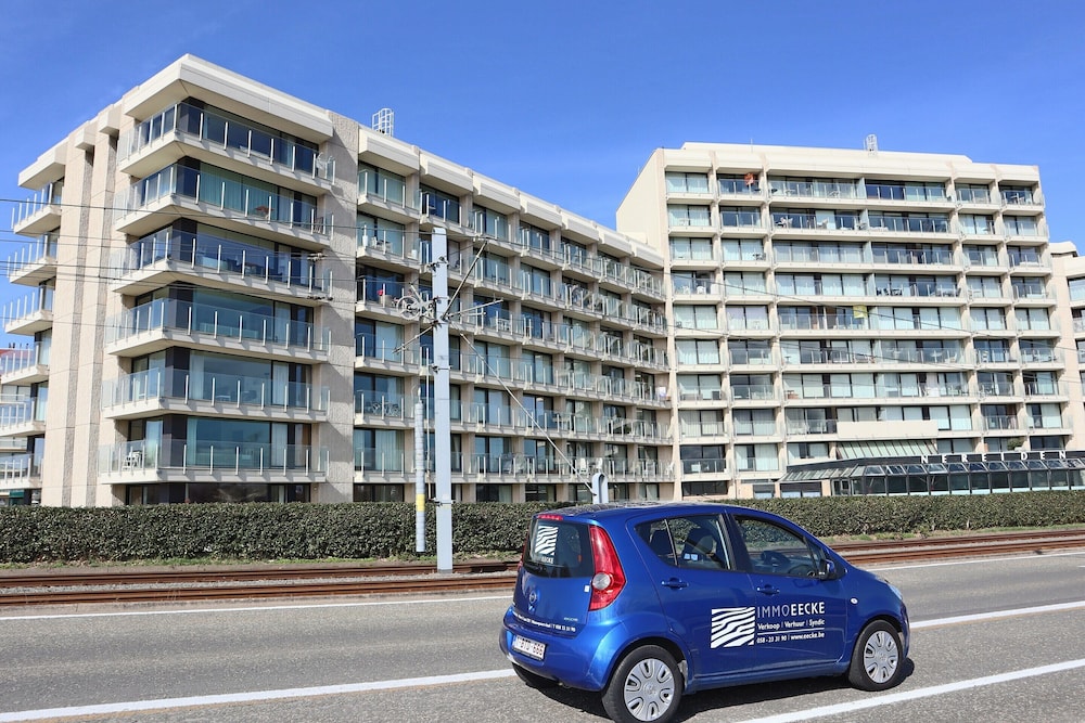 Apartment in Nieuwpoort Near Sandy Beaches